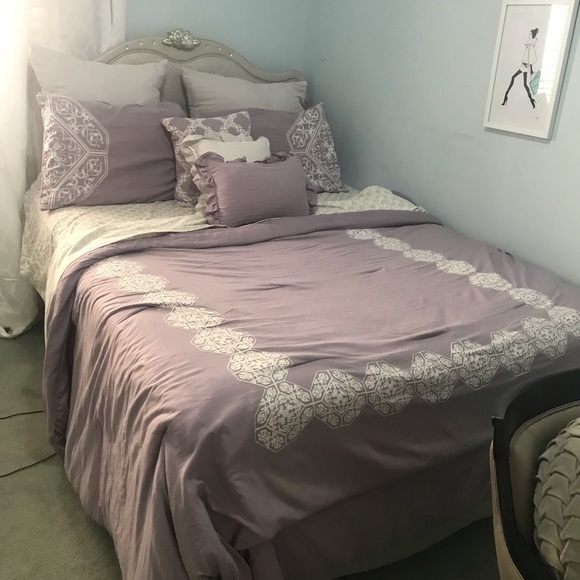 8 piece king comforter set - Picture 3 of 3